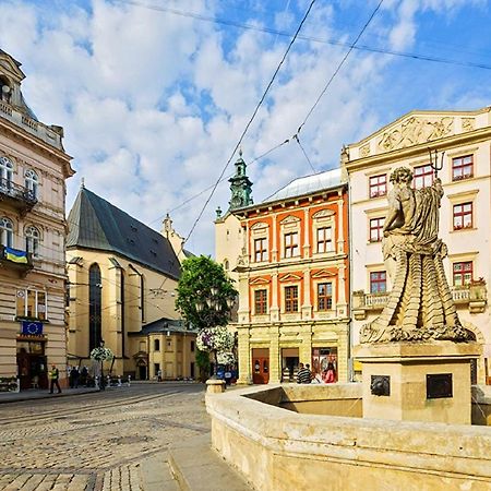 Smart -Апартаменти В Центрі Львова - 2 Хв До Оперного Театру ภายนอก รูปภาพ